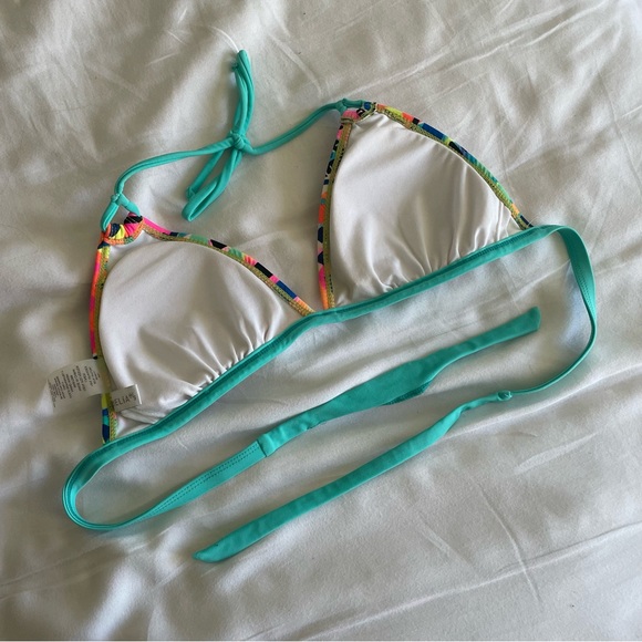 Delia’s Bright Patterned Triangle Bikini Top - Picture 4 of 5